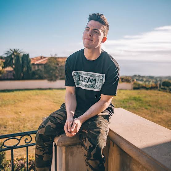 Derek Deso Net Worth