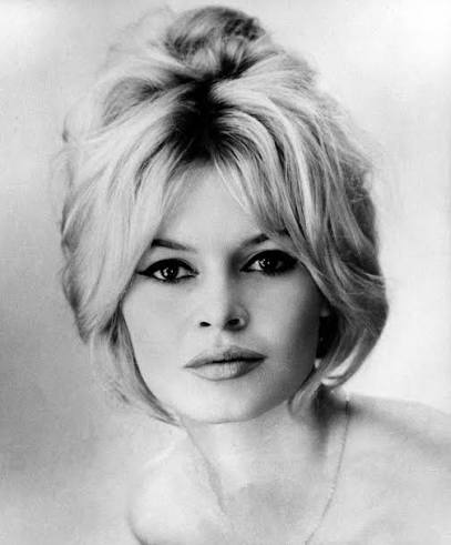 Actresses in 60s